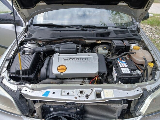Opel Astra-12