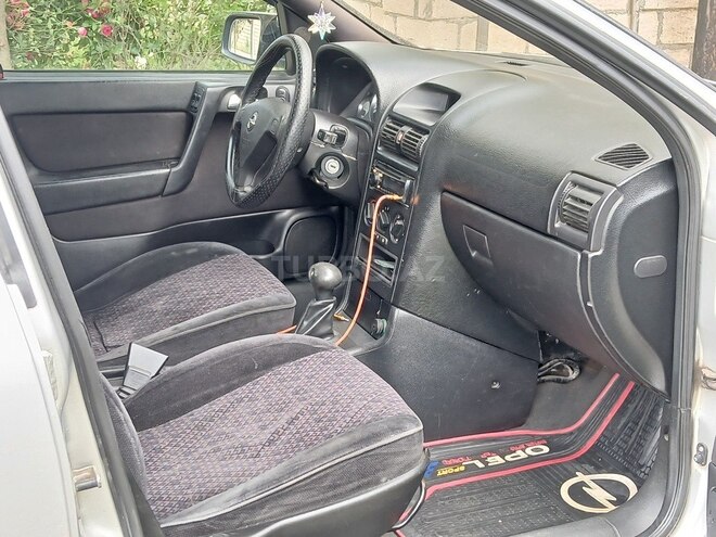 Opel Astra-8