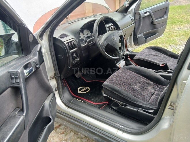Opel Astra-9