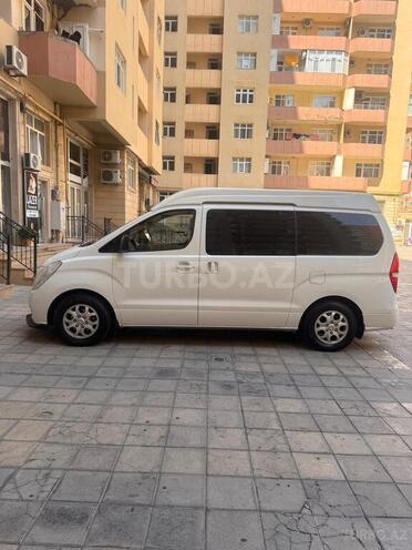 Hyundai H-1-7