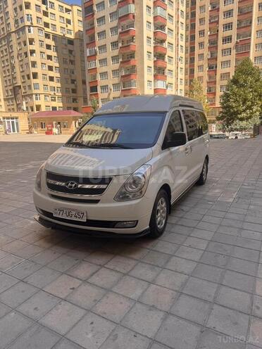 Hyundai H-1-8
