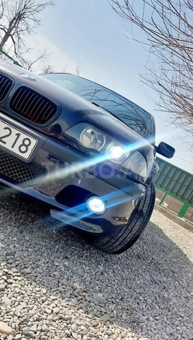 BMW 318-2