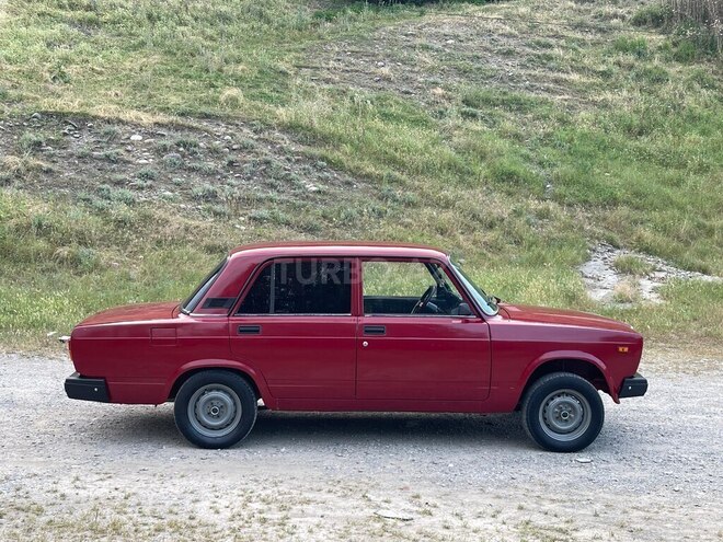 LADA (VAZ) 2107-5