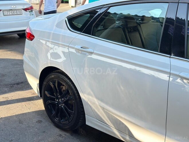 Ford Fusion (North America)-8