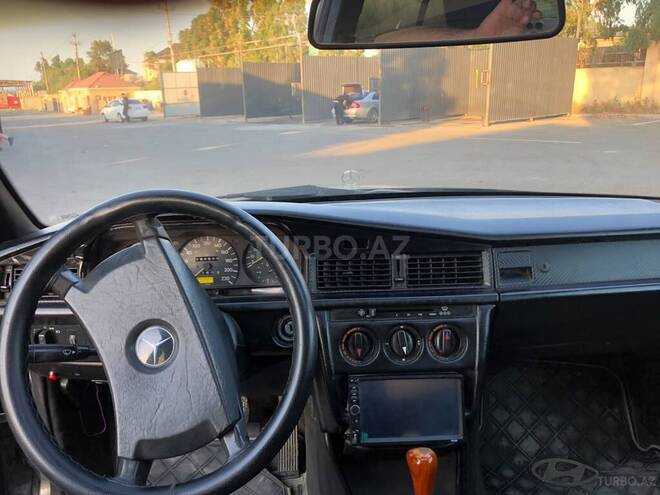 Mercedes 190-3