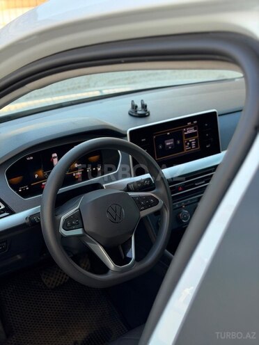 Volkswagen Passat-14