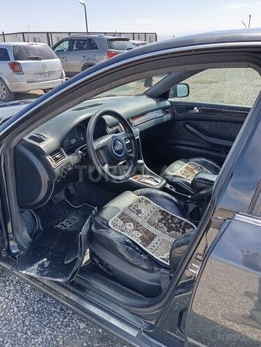 Audi A6-21