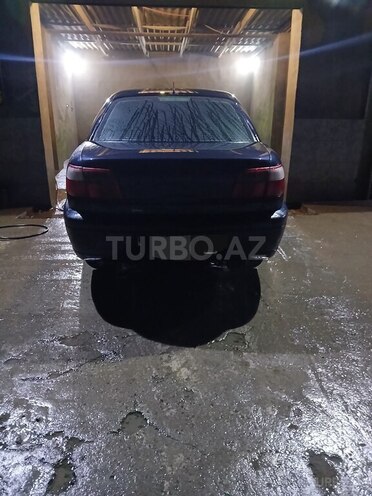 Opel Omega-4