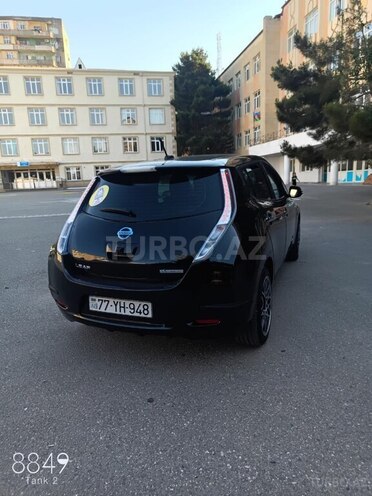 Nissan Leaf-11