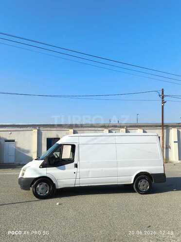 Ford Transit-2