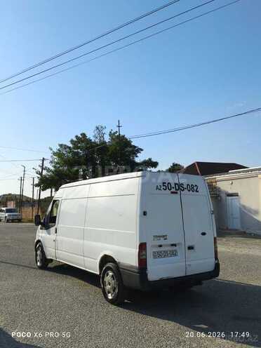 Ford Transit-4