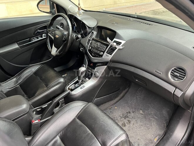 Chevrolet Cruze-8