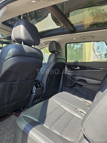 Kia Sorento-10