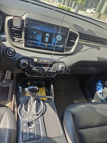 Kia Sorento-7