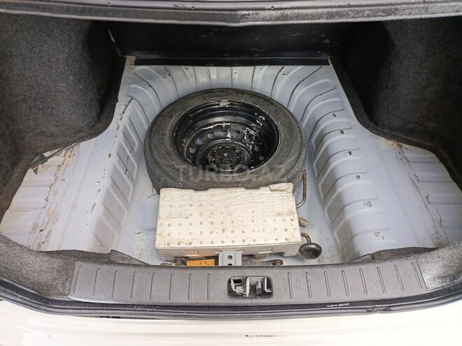 Nissan Sunny-11