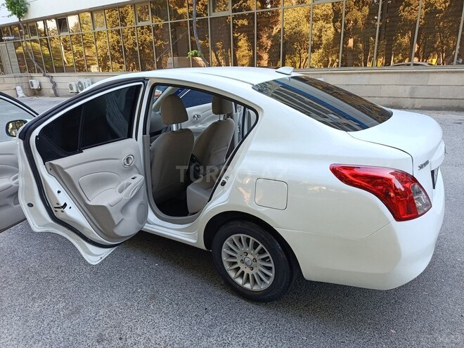 Nissan Sunny-16