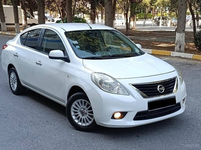Nissan Sunny-1