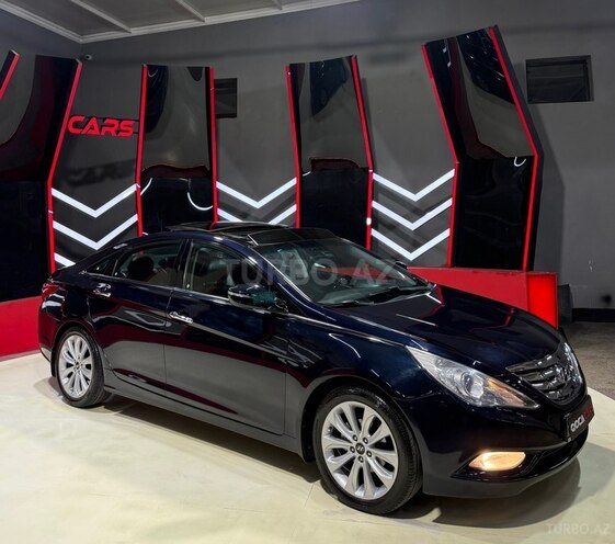 Hyundai Sonata-5