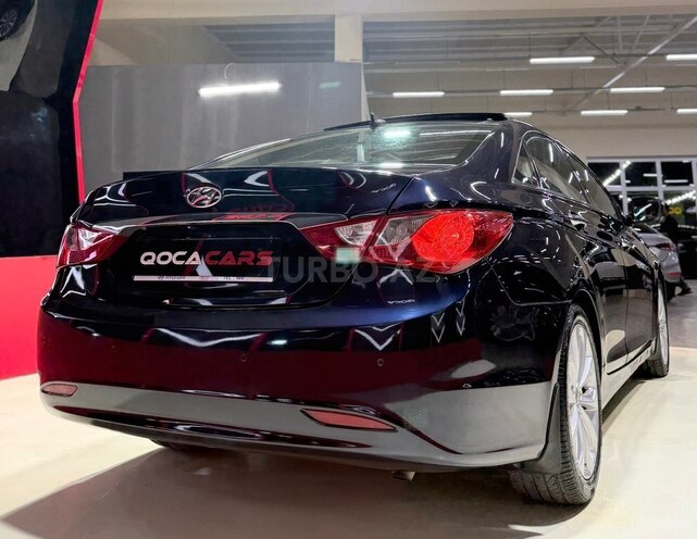 Hyundai Sonata-9