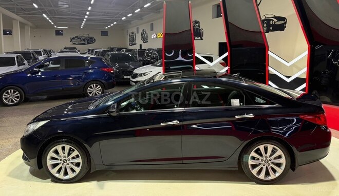 Hyundai Sonata-8