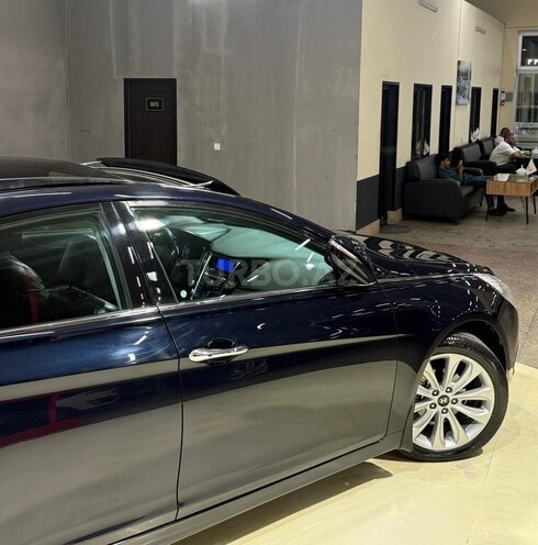 Hyundai Sonata-14