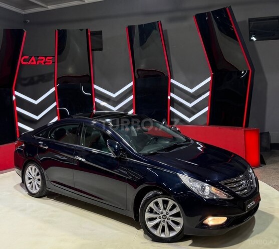 Hyundai Sonata-1