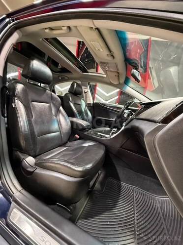 Hyundai Sonata-20