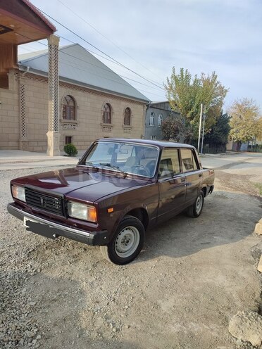 LADA (VAZ) 2107-4