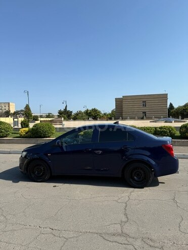 Chevrolet Aveo-3