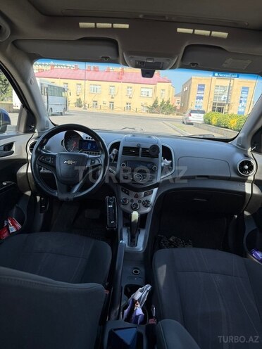 Chevrolet Aveo-7
