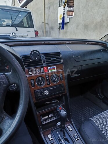 Mercedes C 180-6