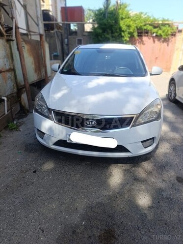 Kia Ceed-1