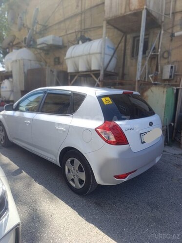 Kia Ceed-2