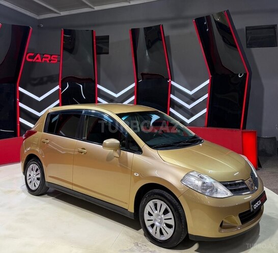Nissan Tiida-2