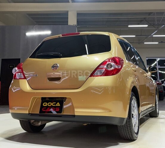 Nissan Tiida-9