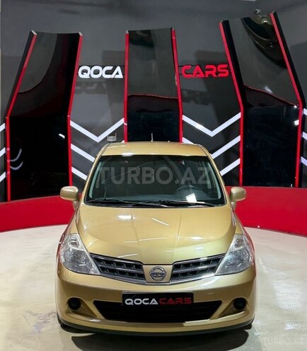 Nissan Tiida-4