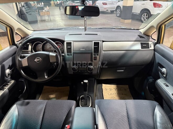 Nissan Tiida-13