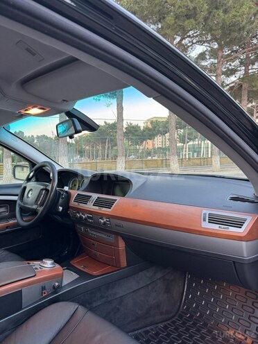BMW 730-16