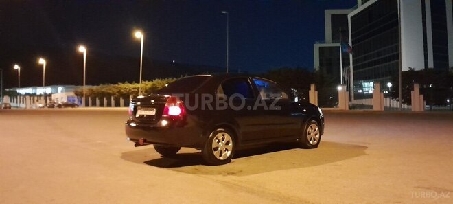 Chevrolet Aveo-5