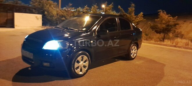 Chevrolet Aveo-13