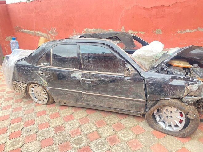 Mercedes C 230-9