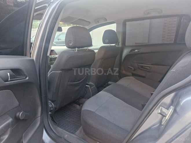 Opel Astra-13