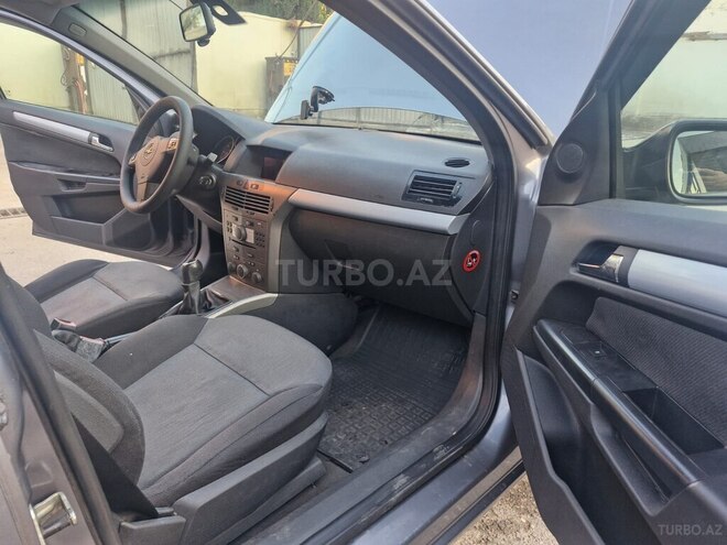 Opel Astra-11