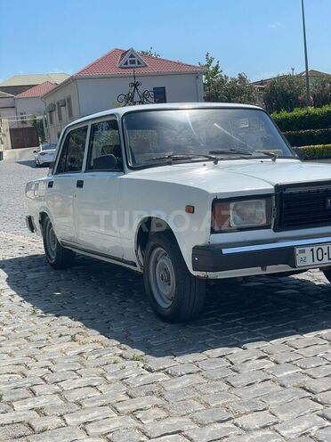 LADA (VAZ) 2107-2