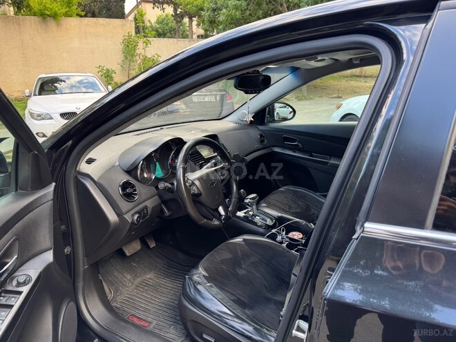 Chevrolet Cruze-5