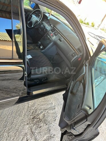 Mercedes E 240-12
