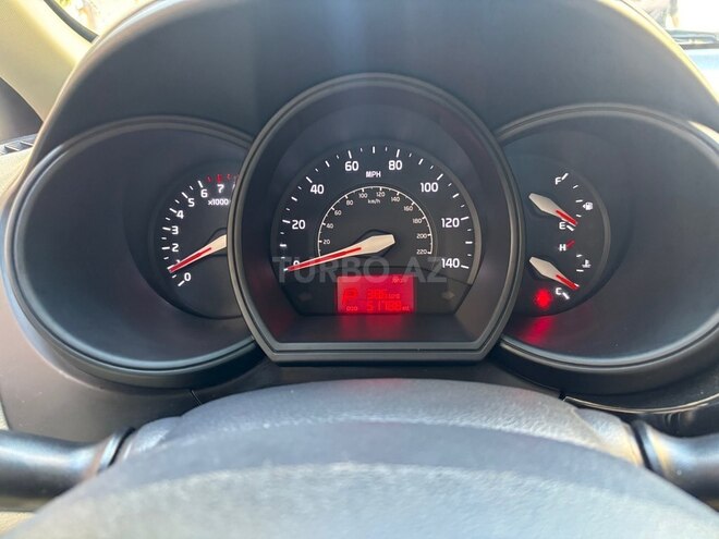 Kia Rio-6