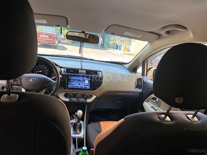Kia Rio-7