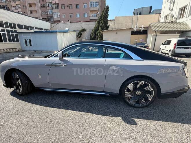 Rolls-Royce Spectre-10