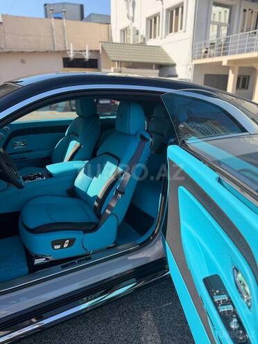 Rolls-Royce Spectre-14